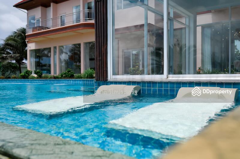 For Sale - Luxury Beachfront Villa 4-Bedrooms With Private Pool At Bang Saphan Yai, Prachuap Khiri Khan