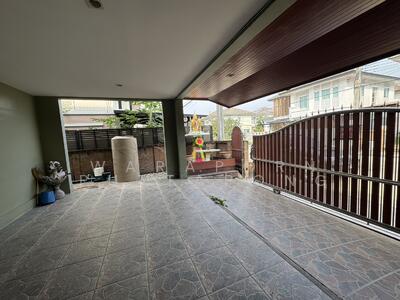 ขาย - The Plant Onnut-Motorway : เดอะ แพลนท์ อ่อนนุช-มอเตอร์เวย์, สมุทรปราการ