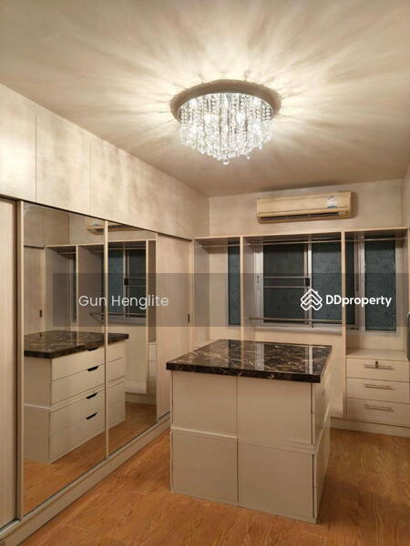 For Sale - 2-Bedroom House, Bangkok