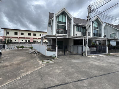 ขาย - ภูสิริ บ้านสุรศักดิ์-เขาคันทรง, ชลบุรี