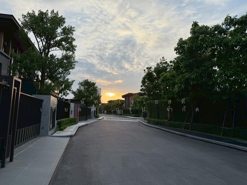 Siraninn Residences Pattanakarn, Bangkok, 585 Phatthanakan 32, Suan Luang, Bangkok, 5 Bedrooms, 610 sqm, Single Detached House For Sale, by JST Realty Group Co., Ltd., 60115720 - DDproperty.com