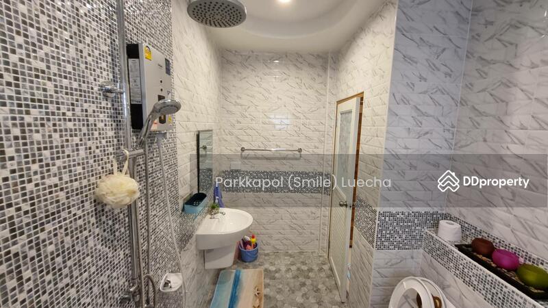 For Rent - 3 Bedrooms 2 Bathrooms in Sampaya View 2, Phetchaburi