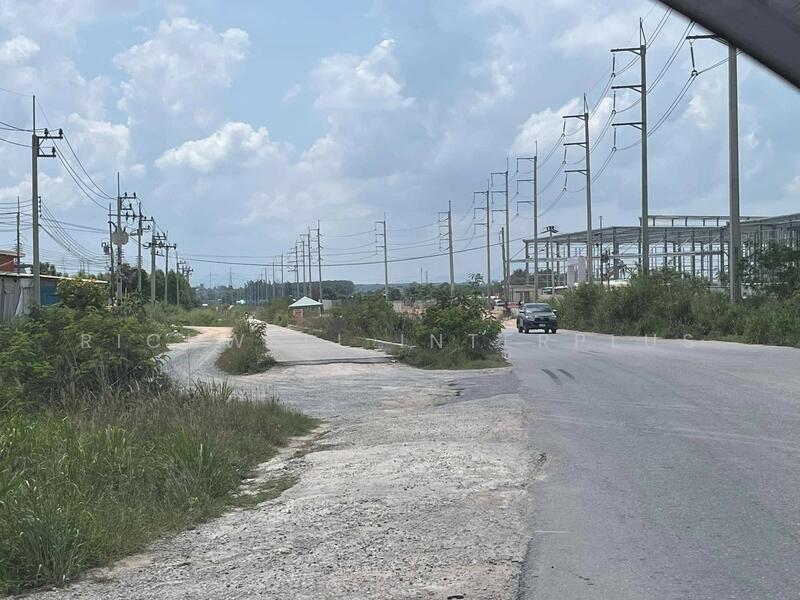 Land for sale purple-striped zoning, 10 rai, located behind Amata Bovin Industrial Estate, Rayong, Mapyangphon, Pluak Daeng, Rayong, , 17,592 sqm, Land For Sale, by RICHWELL INTERPLUS, 60115964 - DDproperty.com