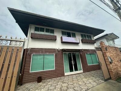 ขาย - บ้านเดี่ยว 2 ชั้น ติดริมถนนราชพฤกษ์ ใกล้รถไฟฟ้าสถานีบางหว้า, กรุงเทพ