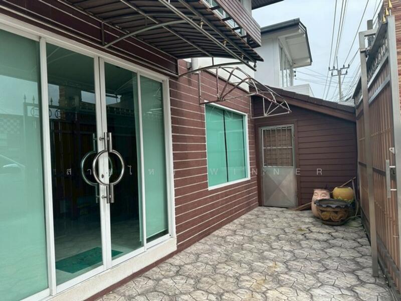 ขาย - บ้านเดี่ยว 2 ชั้น ติดริมถนนราชพฤกษ์ ใกล้รถไฟฟ้าสถานีบางหว้า, กรุงเทพ