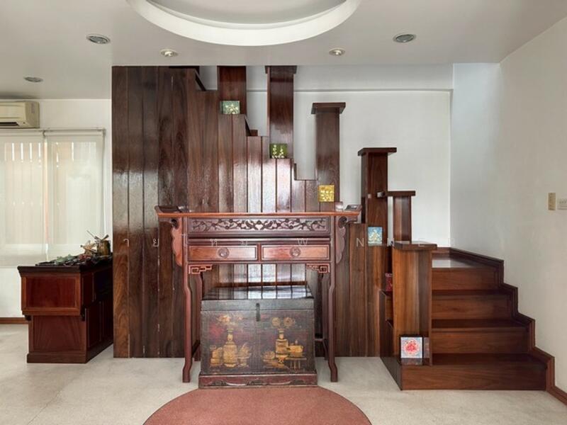 For Sale - บ้านเดี่ยว 2 ชั้น ติดริมถนนราชพฤกษ์ ใกล้รถไฟฟ้าสถานีบางหว้า, Bangkok