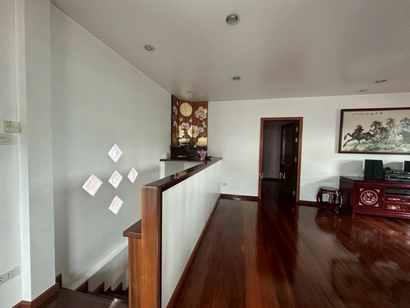 ขาย - บ้านเดี่ยว 2 ชั้น ติดริมถนนราชพฤกษ์ ใกล้รถไฟฟ้าสถานีบางหว้า, กรุงเทพ