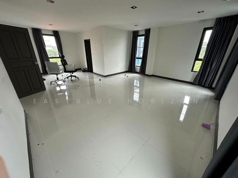 Home Office Area Suttisan, กรุงเทพ, สามเสนนอก, ห้วยขวาง, กรุงเทพ, 480 ตร.ม., ตึกแถว-อาคารพาณิชย์ ให้เช่า, โดย Eastblue Horizon, 60116096 - DDproperty.com