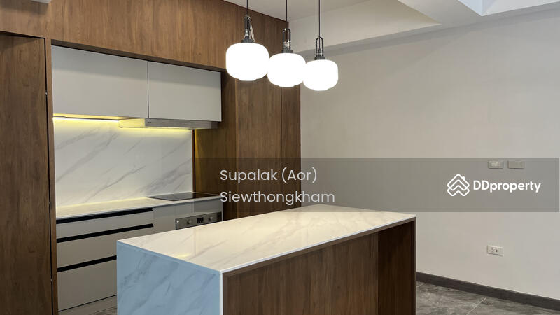 For Rent - White Mansion, Bangkok