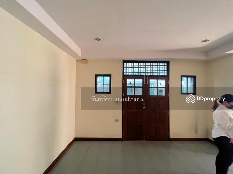 For Rent - Commercial House for Rent near Asoke BTS, Bangkok