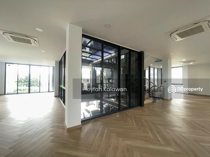 For Sale - Penton Ari-Sutthisan, Bangkok