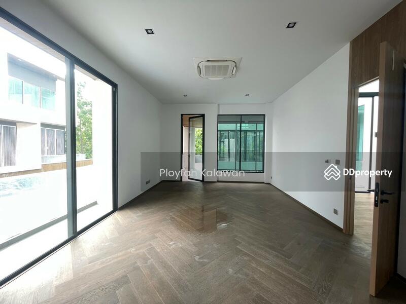 For Sale - Penton Ari-Sutthisan, Bangkok