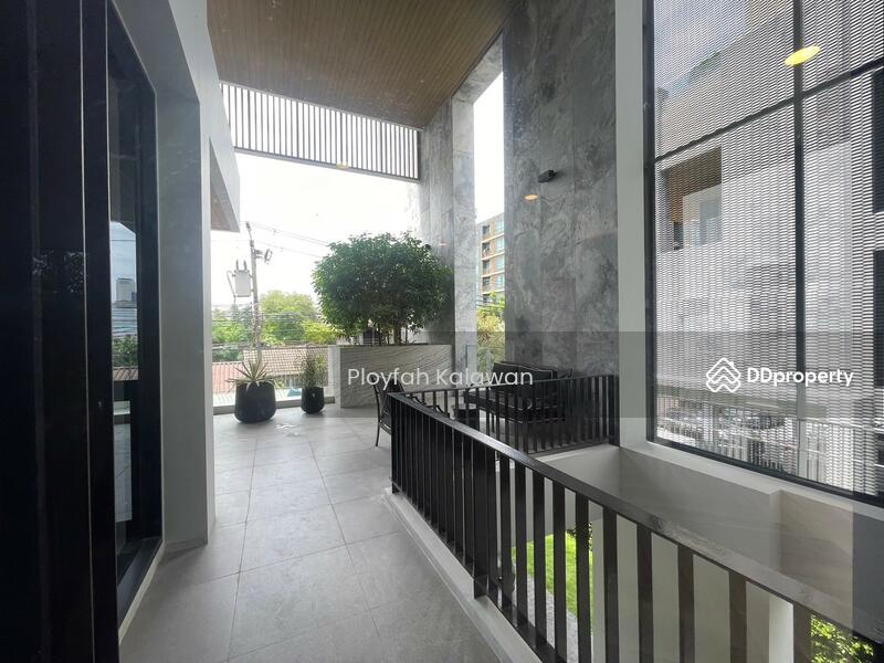 For Sale - Penton Ari-Sutthisan, Bangkok