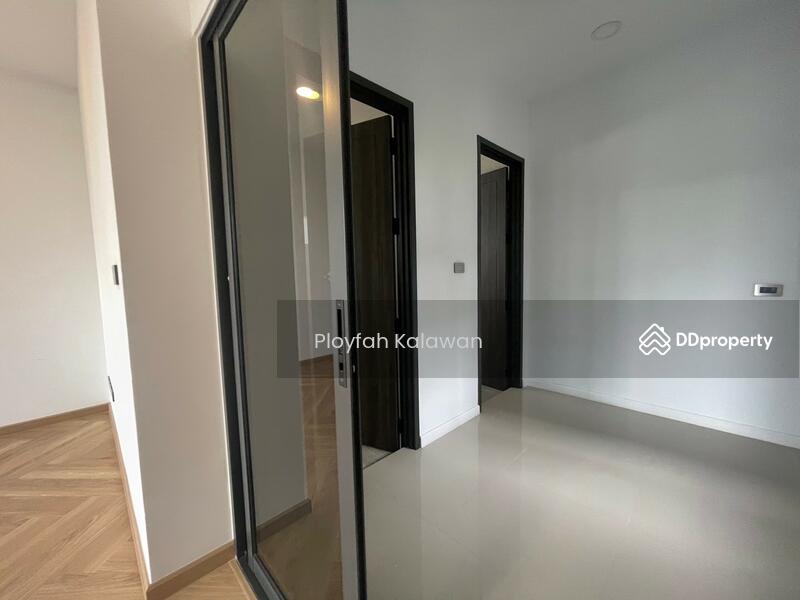 For Sale - Penton Ari-Sutthisan, Bangkok