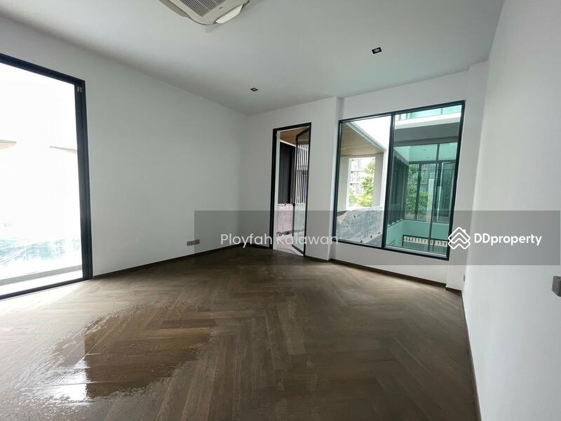 For Sale - Penton Ari-Sutthisan, Bangkok