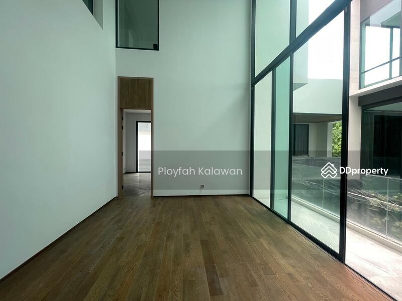 For Sale - Penton Ari-Sutthisan, Bangkok