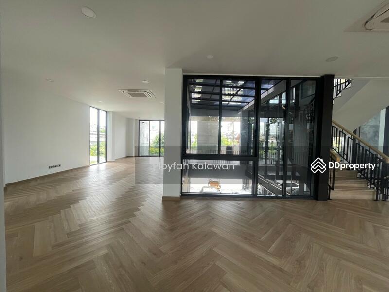 For Sale - Penton Ari-Sutthisan, Bangkok