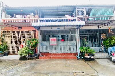 ขาย - ขายทาวน์เฮาส์ 2 ชั้น 15ตรว. ลาดพร้าว 64 วังทองหลาง พร้อมอยู่ ใกล้ MRT, กรุงเทพ