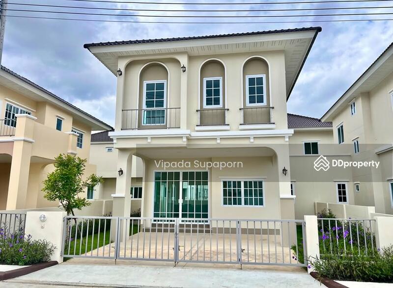 For Sale - 4-Bedroom House, Chiang Mai