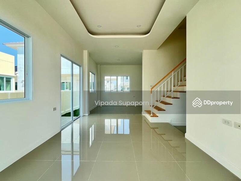 For Sale - 4-Bedroom House, Chiang Mai