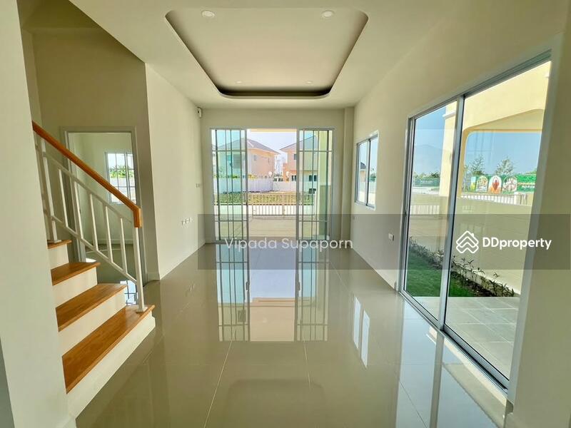 For Sale - 4-Bedroom House, Chiang Mai