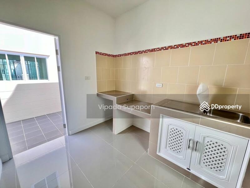 For Sale - 4-Bedroom House, Chiang Mai