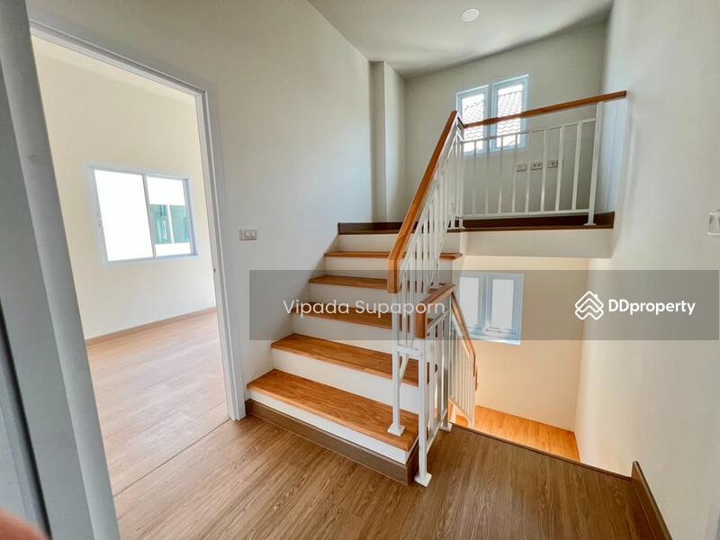 For Sale - 4-Bedroom House, Chiang Mai