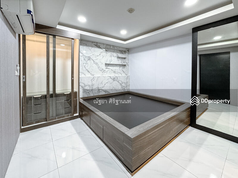 For Sale - The Kris Ratchada 17, Bangkok