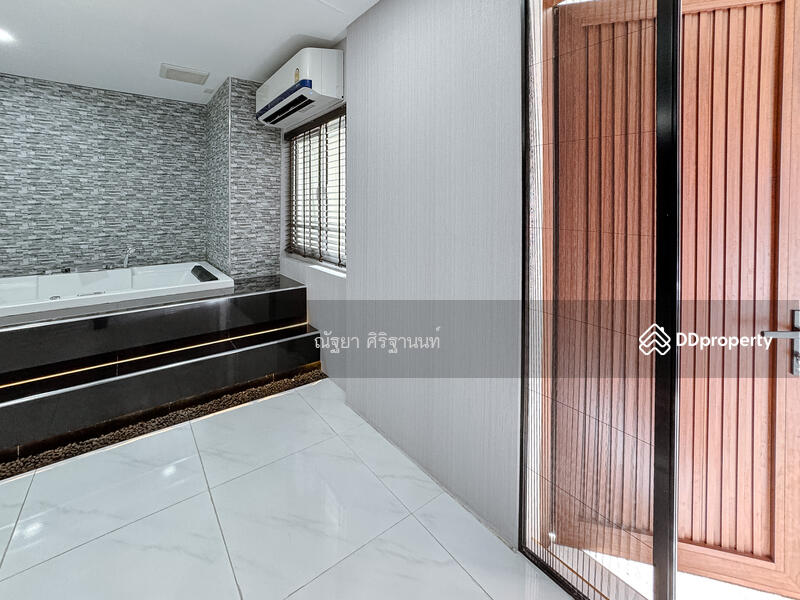 For Sale - The Kris Ratchada 17, Bangkok