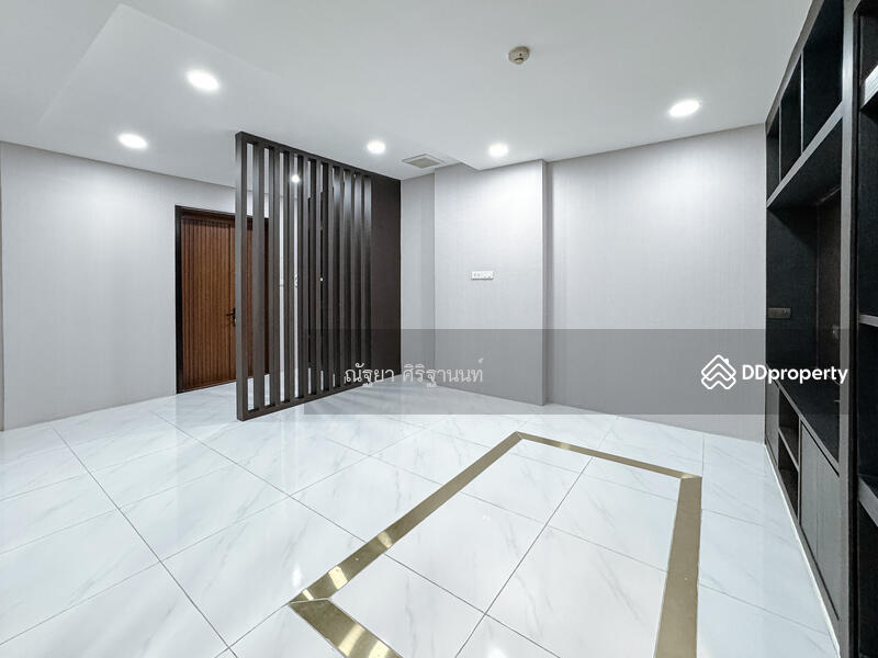 For Sale - The Kris Ratchada 17, Bangkok