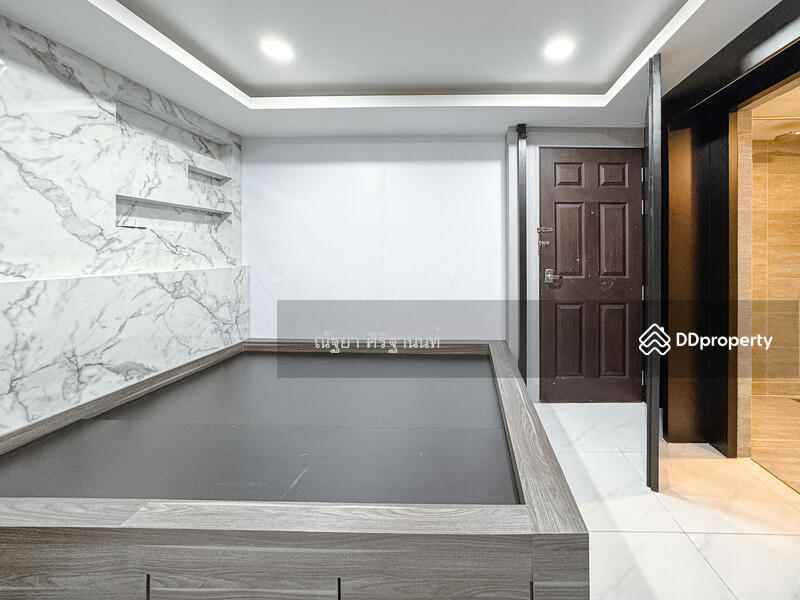 For Sale - The Kris Ratchada 17, Bangkok