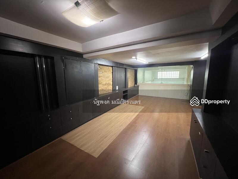 For Rent - Commercial Building 2 Units Hualamphong, Bangkok