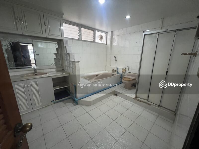 For Rent - Commercial Building 2 Units Hualamphong, Bangkok