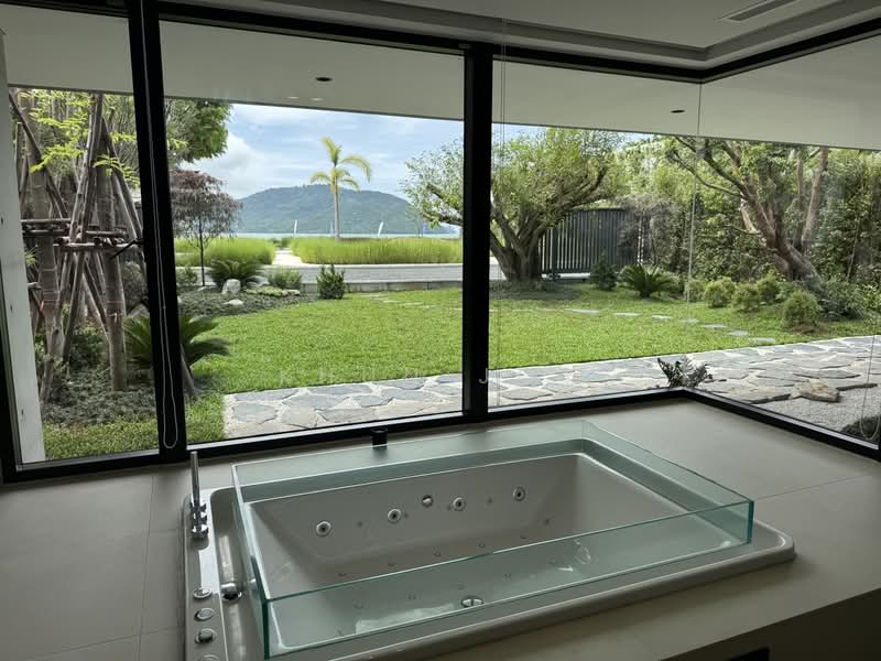 Beachfront & Seaview pool villa in Rawai Beach, Phuket, Rawai, Muang Phuket, Phuket, 4 Bedrooms, 674 sqm, Villa For Sale, by Khun Joy, 60117283 - DDproperty.com