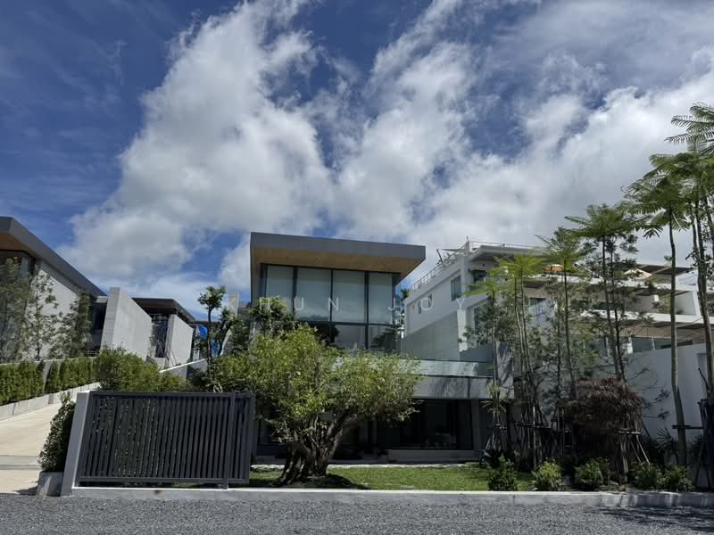 Beachfront & Seaview pool villa in Rawai Beach, Phuket, Rawai, Muang Phuket, Phuket, 4 Bedrooms, 674 sqm, Villa For Sale, by Khun Joy, 60117283 - DDproperty.com