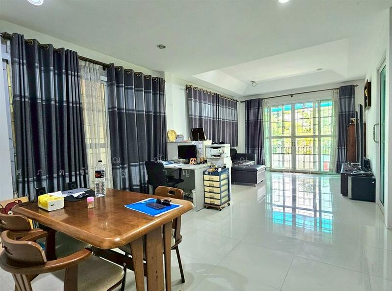 นาวาร่า รังสิต คลอง 2 : Navara Rangsit Klong 2, Pathum Thani, Khlong Song, Khlong Luang, Pathum Thani, 5 Bedrooms, 207 sqm, Single Detached House For Sale, by คุณ ณัจภสิญาค์ ศุภควัษฐ์กาญกุล (ณิชชา), 60117474 - DDproperty.com