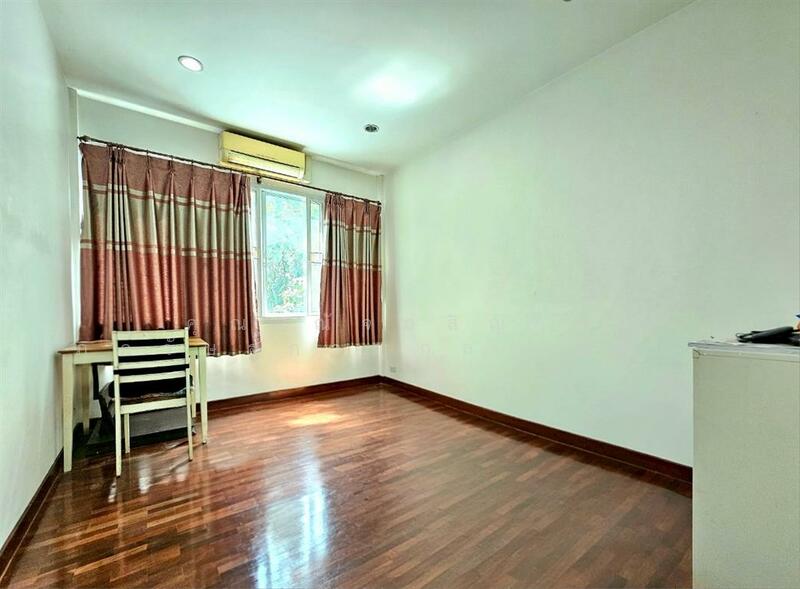 นาวาร่า รังสิต คลอง 2 : Navara Rangsit Klong 2, Pathum Thani, Khlong Song, Khlong Luang, Pathum Thani, 5 Bedrooms, 207 sqm, Single Detached House For Sale, by คุณ ณัจภสิญาค์ ศุภควัษฐ์กาญกุล (ณิชชา), 60117474 - DDproperty.com