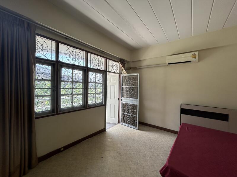 ขายโฮมออฟฟิศ 3 ชั้น !!! บนถนนข้าวหลาม ทำเลศักยภาพ ใกล้วัดบางเป้ง และเส้นทางหลักของเมืองชลบุรี, ชลบุรี, สุขุมวิท, เสม็ด, เมืองชลบุรี, ชลบุรี, 68 ตร.ม., สำนักงาน ขาย, โดย คุณหมู, 60117479 - DDproperty.com