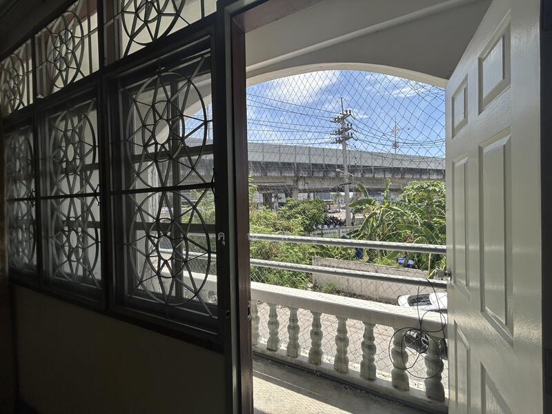 ขายโฮมออฟฟิศ 3 ชั้น !!! บนถนนข้าวหลาม ทำเลศักยภาพ ใกล้วัดบางเป้ง และเส้นทางหลักของเมืองชลบุรี, ชลบุรี, สุขุมวิท, เสม็ด, เมืองชลบุรี, ชลบุรี, 68 ตร.ม., สำนักงาน ขาย, โดย คุณหมู, 60117479 - DDproperty.com