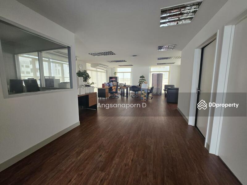 For Rent - อาคารสำนักงาน Stand Alone สูง 8 ชั้น ใจกลางศรีนครินทร์ ที่ตั้งศรีนครินทร์ 40, Bangkok