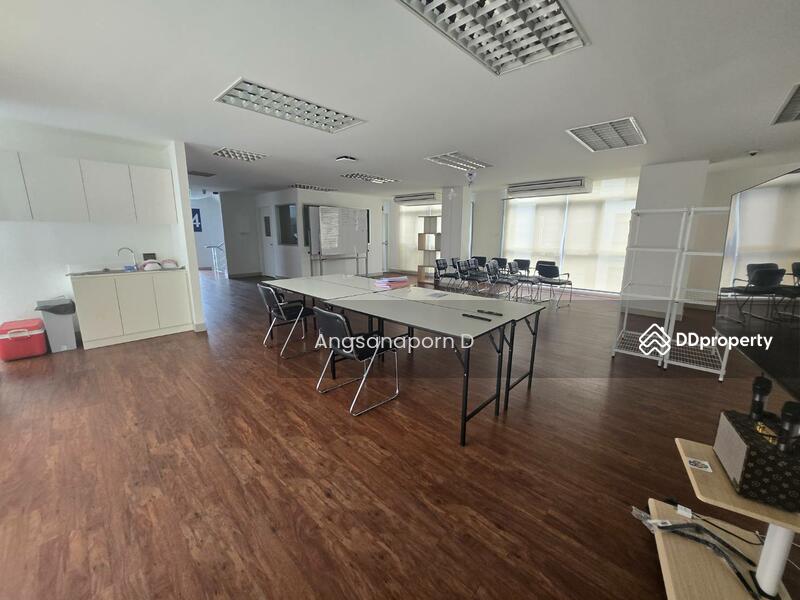 For Rent - อาคารสำนักงาน Stand Alone สูง 8 ชั้น ใจกลางศรีนครินทร์ ที่ตั้งศรีนครินทร์ 40, Bangkok