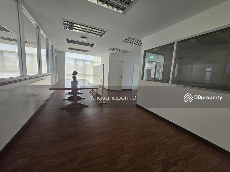For Rent - อาคารสำนักงาน Stand Alone สูง 8 ชั้น ใจกลางศรีนครินทร์ ที่ตั้งศรีนครินทร์ 40, Bangkok