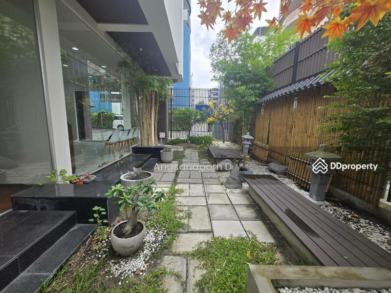 For Rent - อาคารสำนักงาน Stand Alone สูง 8 ชั้น ใจกลางศรีนครินทร์ ที่ตั้งศรีนครินทร์ 40, Bangkok