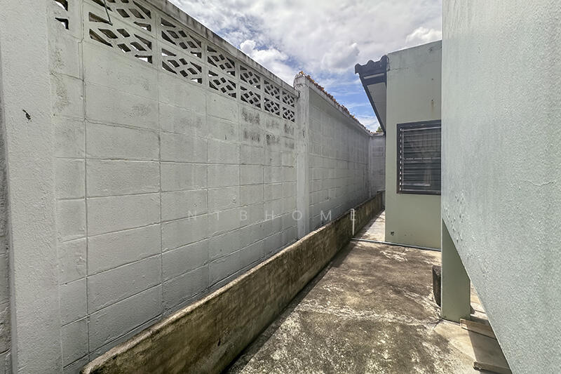 ขาย - บ้านเดี่ยว 2 ชั้น 54 ตร.ว. ซอยจรัญสนิทวงศ์ 75 แยก 25-6, กรุงเทพ