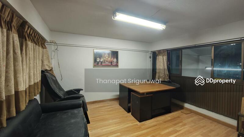 ขาย - 2-Br Townhouse in Chom Thong, กรุงเทพ