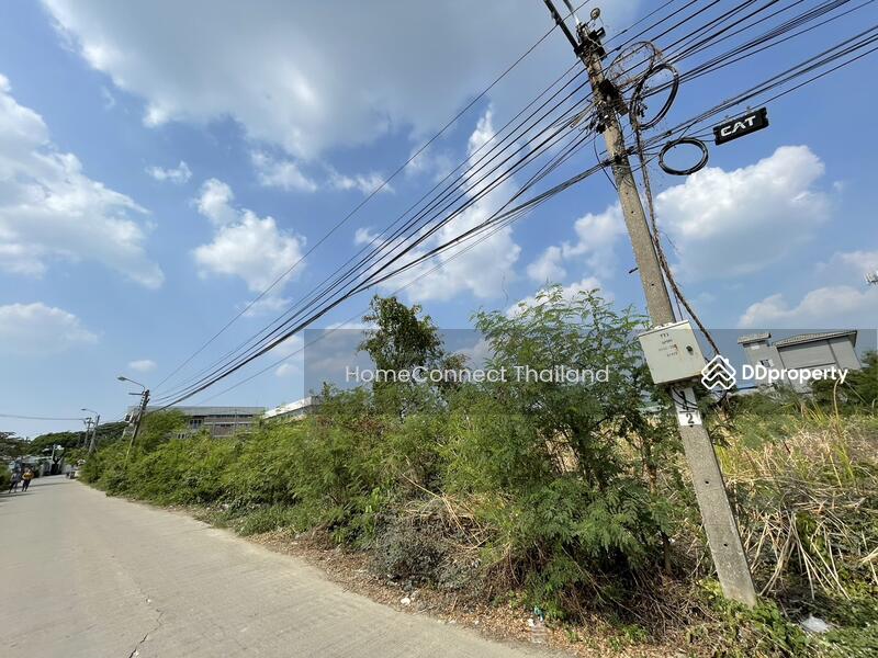 ขาย - Land for Sale in Krung Thep Kreetha 33, กรุงเทพ