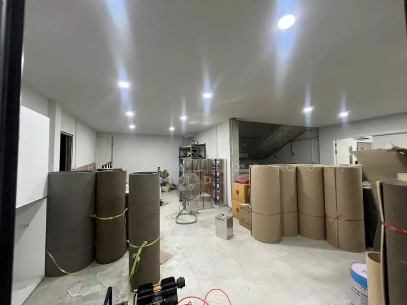 For Rent Bangkok Warehouse Patthana Chonabot Road Lat Krabang BRE25513, Bangkok, Khlong Song Ton Nun, Lat Krabang, Bangkok, , 1,388 sqm, Warehouse/Factory For Rent, by Hero Realtor Co., Ltd., 60118315 - DDproperty.com