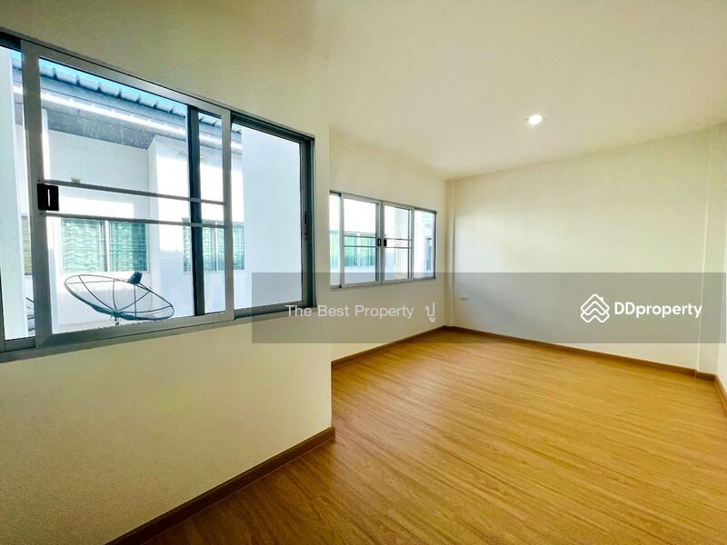 ขาย - Lumpini Town Ville Srinakarin – Bearing : ลุมพินี ทาวน์ วิลล์ ศรีนครินทร์ – แบริ่ง, สมุทรปราการ
