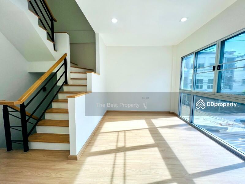 ขาย - Lumpini Town Ville Srinakarin – Bearing : ลุมพินี ทาวน์ วิลล์ ศรีนครินทร์ – แบริ่ง, สมุทรปราการ