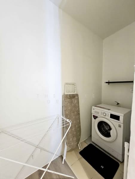 Townhouse in Bangchak, Bangkok, Phra Kanong Nua, Watthana, Bangkok, 3 Bedrooms, 150 sqm, Townhouse For Rent, by The Luxe Group, 60119109 - DDproperty.com